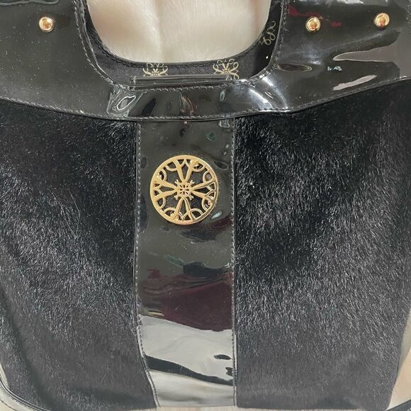 Avon the collection black velour and patent handbag bag with gold accents. - Picture 4 of 11